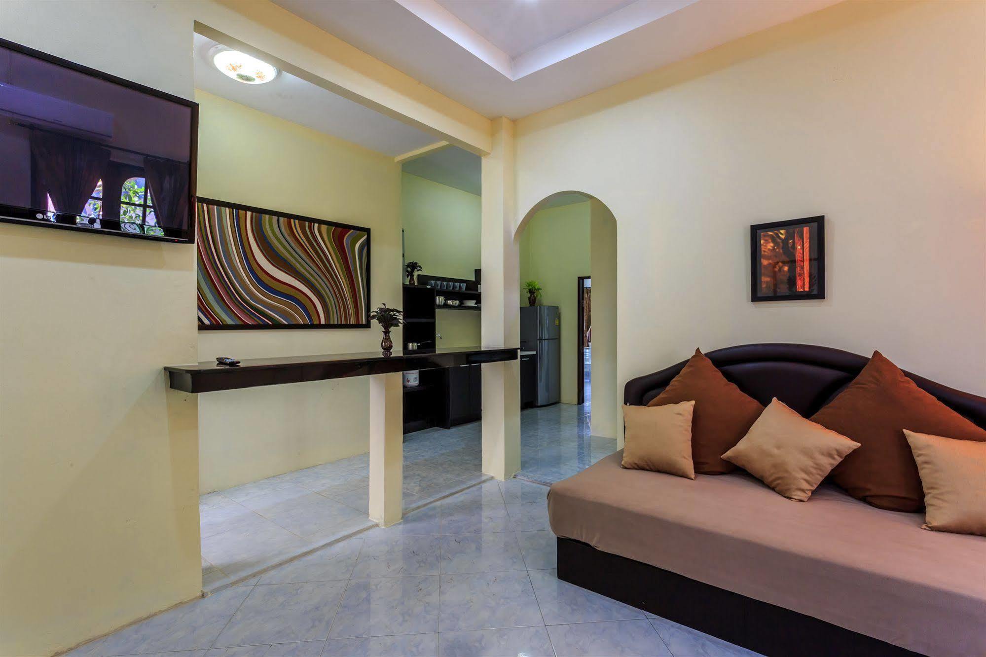 Eriksson Guesthouse Patong Εξωτερικό φωτογραφία